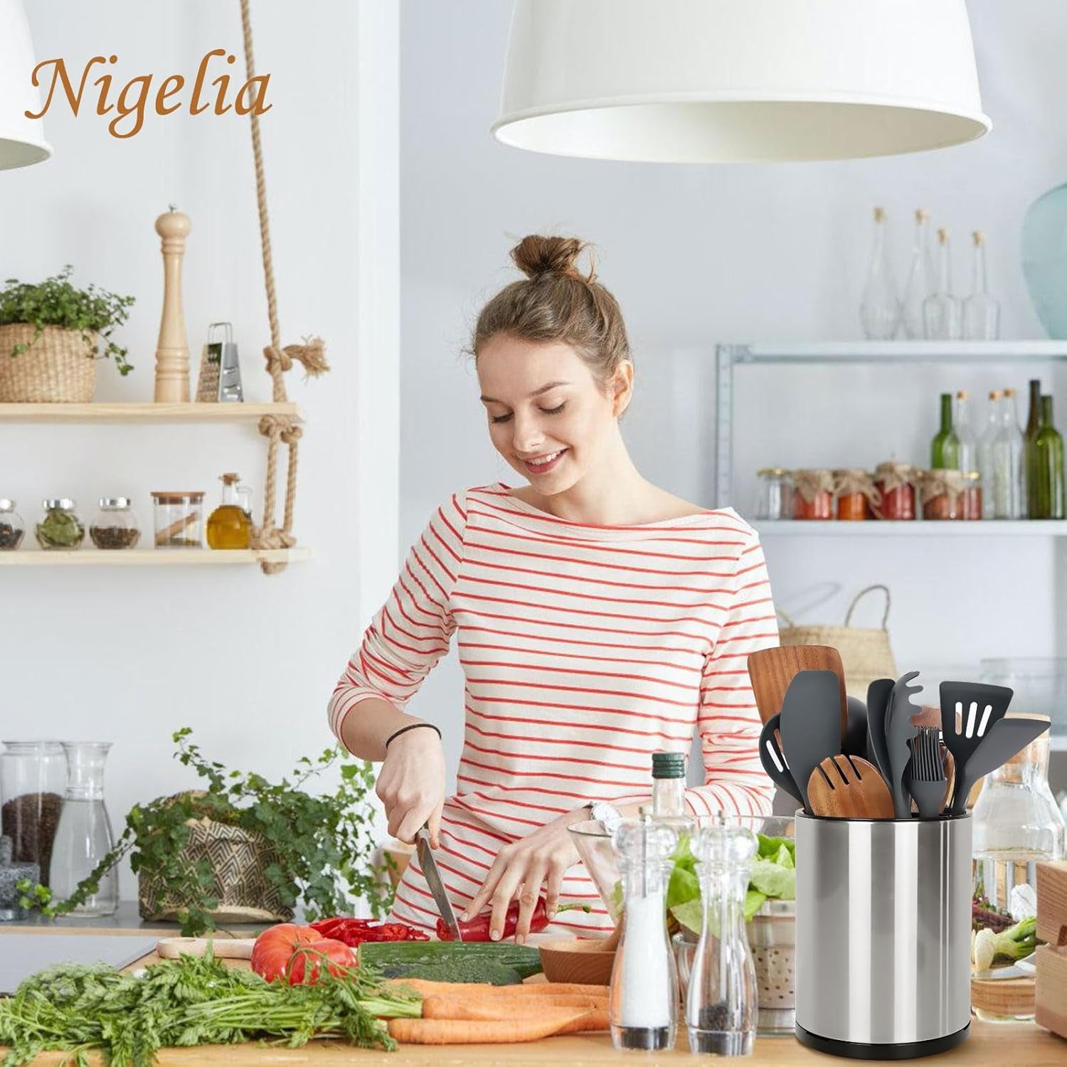 Rotating Kitchen Utensil Holder